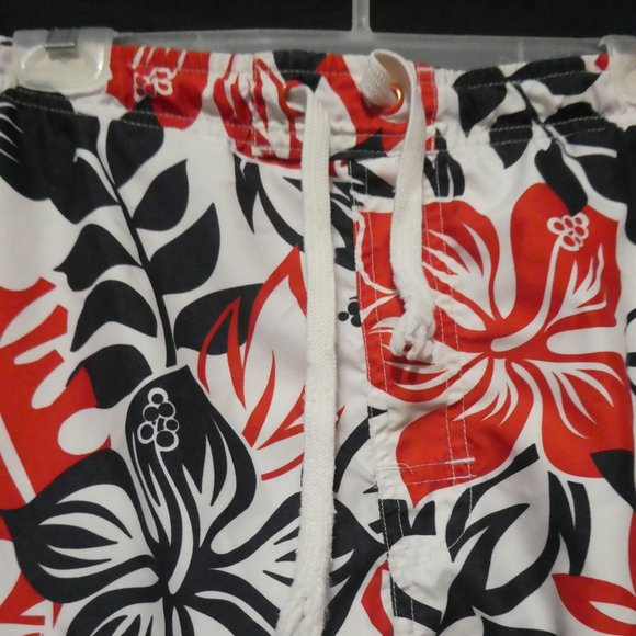OLD NAVY | medium | Floral Swim Shorts | Mesh Lined | 100% Polyester | Like New - Picture 4 of 16